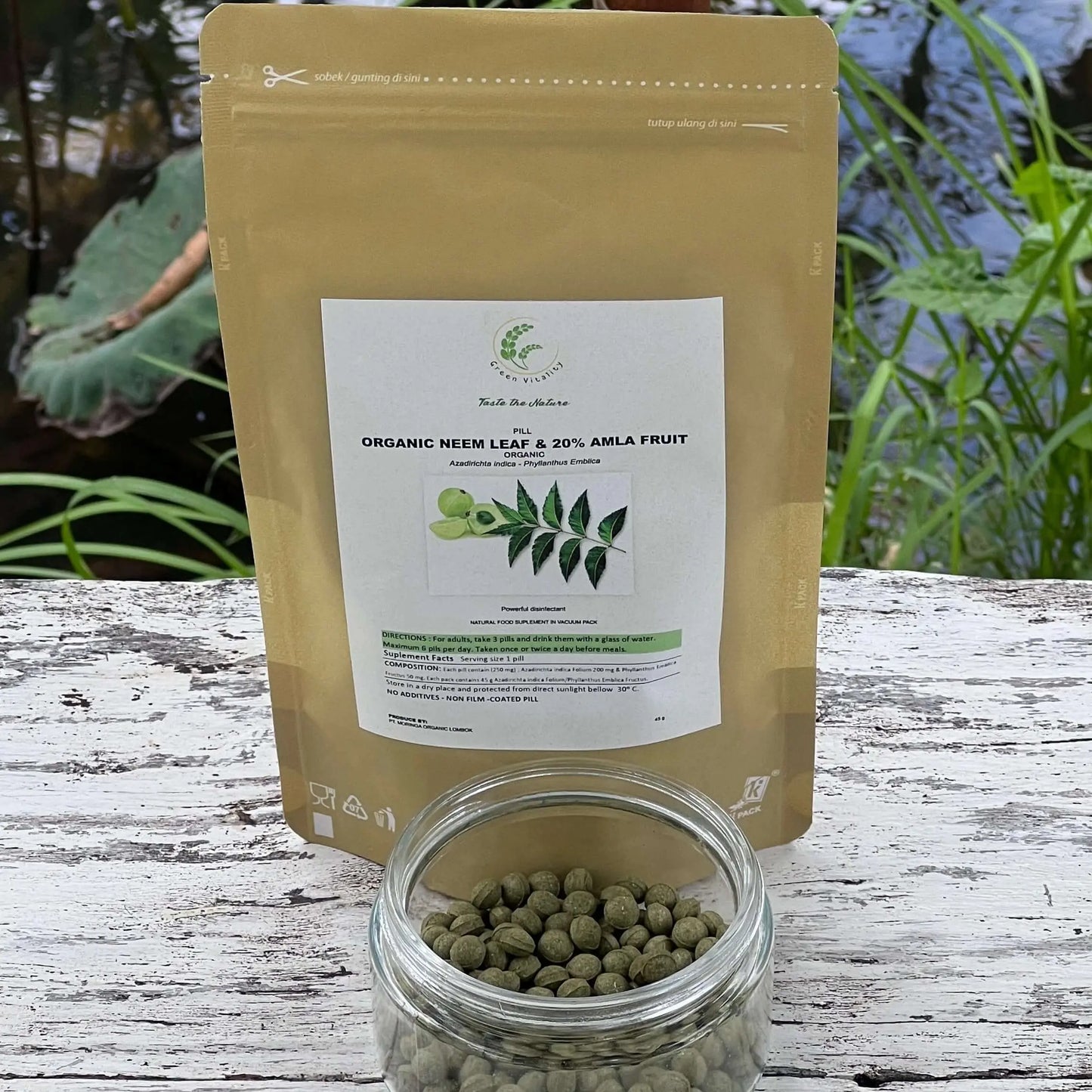 Feuille de Neem Naturelle de GREENVITALITY, Complément Alimentaire, 45g, sachet sous vide, bienfaits pour la peau et bien-être.