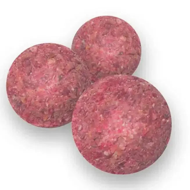 La Rosella natural dietary supplement tablets, rich in vitamins and Omega 3.